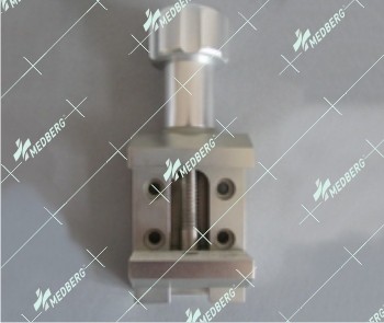 Microtome clamp for the wax block
