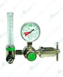 Piston oxygen regulator