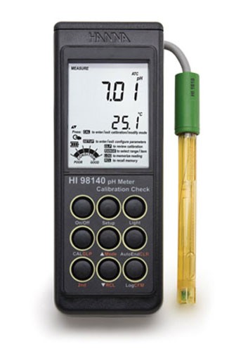 Portable pH Meter with SMART Electrode HI 98140