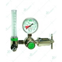 Piston oxygen regulator