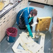 3M Petroleum Sorbent Folded