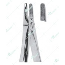 Extracting Forceps, Upper incisors and canines with serrated tips